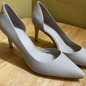Calvin Klein heels - beige snake print